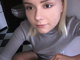 ずっと一人だと思っていたよ…ある日突然、何もしゃべらない少女と二人暮らし絵を描くことが大好きな彼女に僕はおちんちんの楽しさを教えました。　サンプル画像02